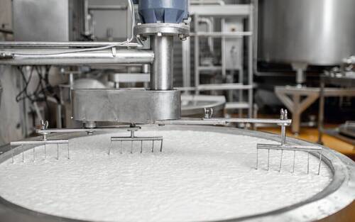 Air filtration solutions for dairy production